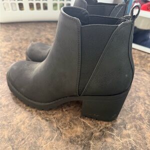 Women’s Black Chelsea Ankle Boots - Classic Slip-On Style